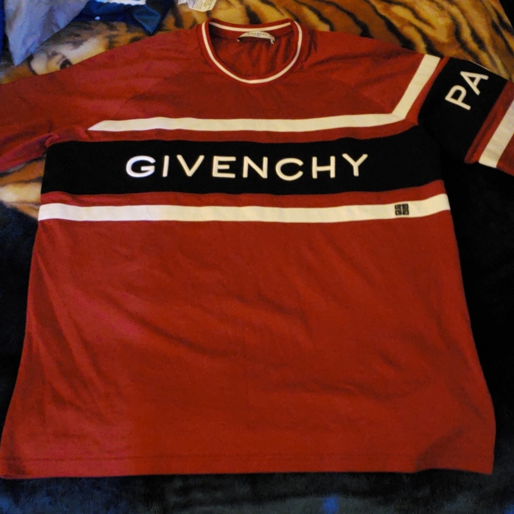 Givenchy T shirt